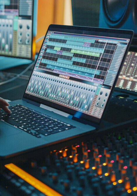 Small.42161f24.best laptop for music production.65d63dff